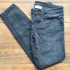 Banana Republic faded skinny jeans size 29